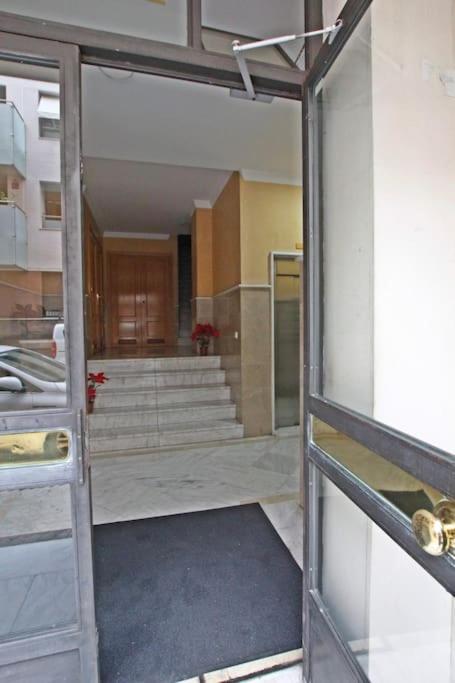Sevilla Clasica: Amigos Y Familia. Parking Gratis! Екстер'єр фото